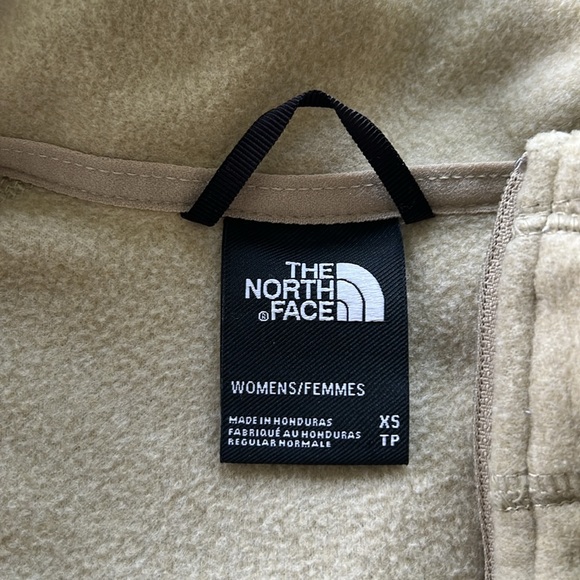 North Face Quarter Zip Fleece Pullover - Picture 7 of 7